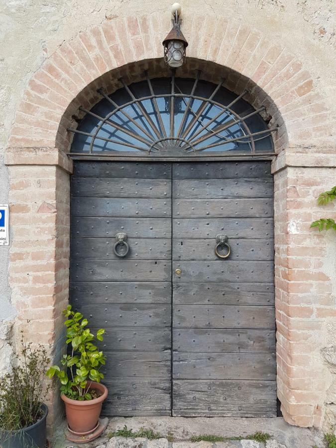 La Dimora Nel Castello Villa Collevalenza Exteriör bild